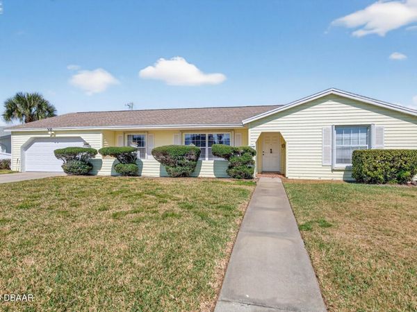 227 S Wedgewood Circle, Unit S, Ormond Beach, FL 32176