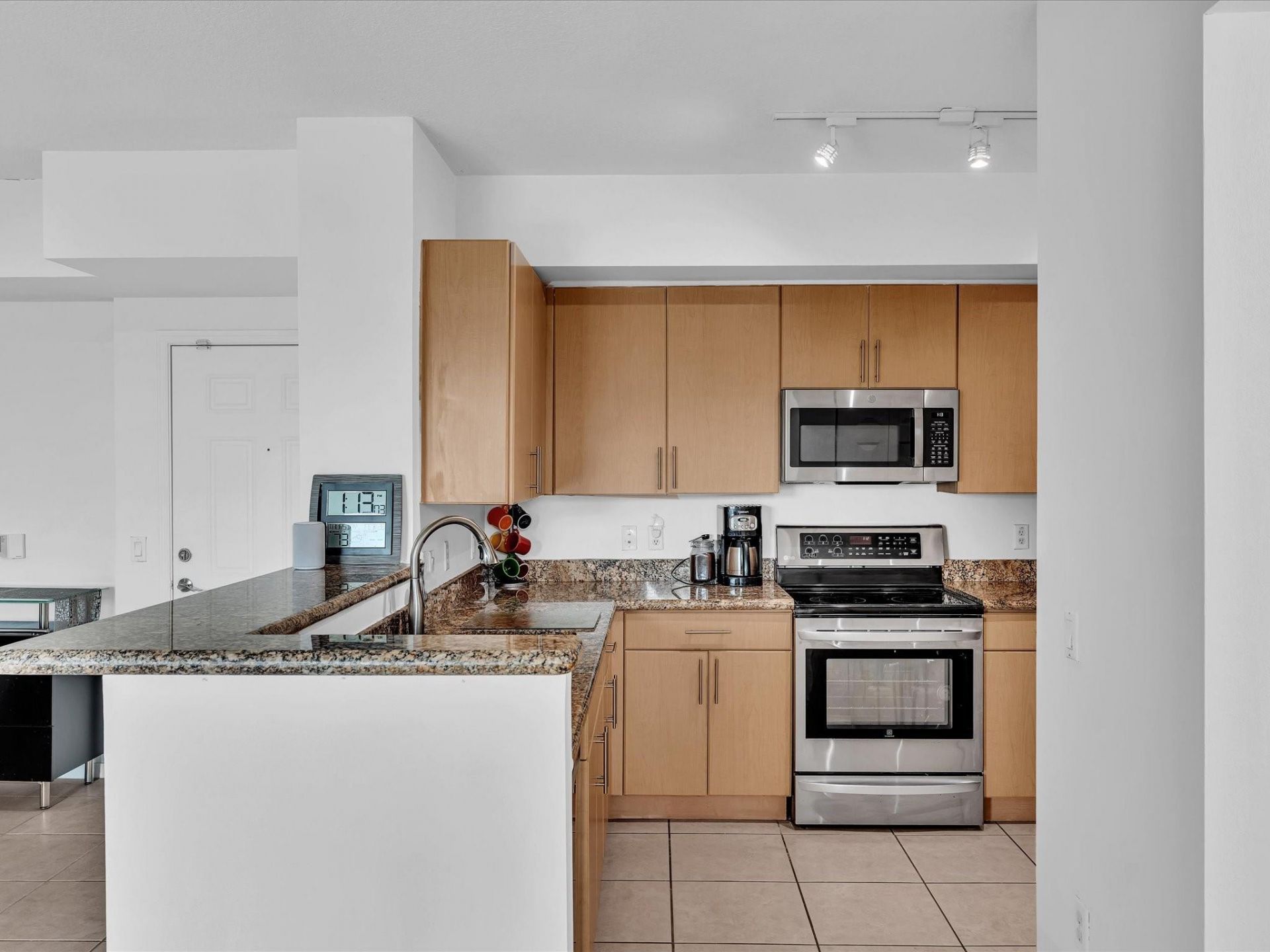 2421 NE 65th St, Unit 406, Fort Lauderdale, FL 33308 Photo