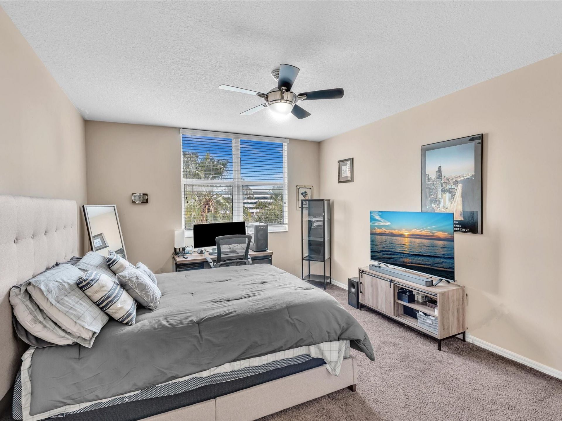 2421 NE 65th St, Unit 406, Fort Lauderdale, FL 33308 Photo