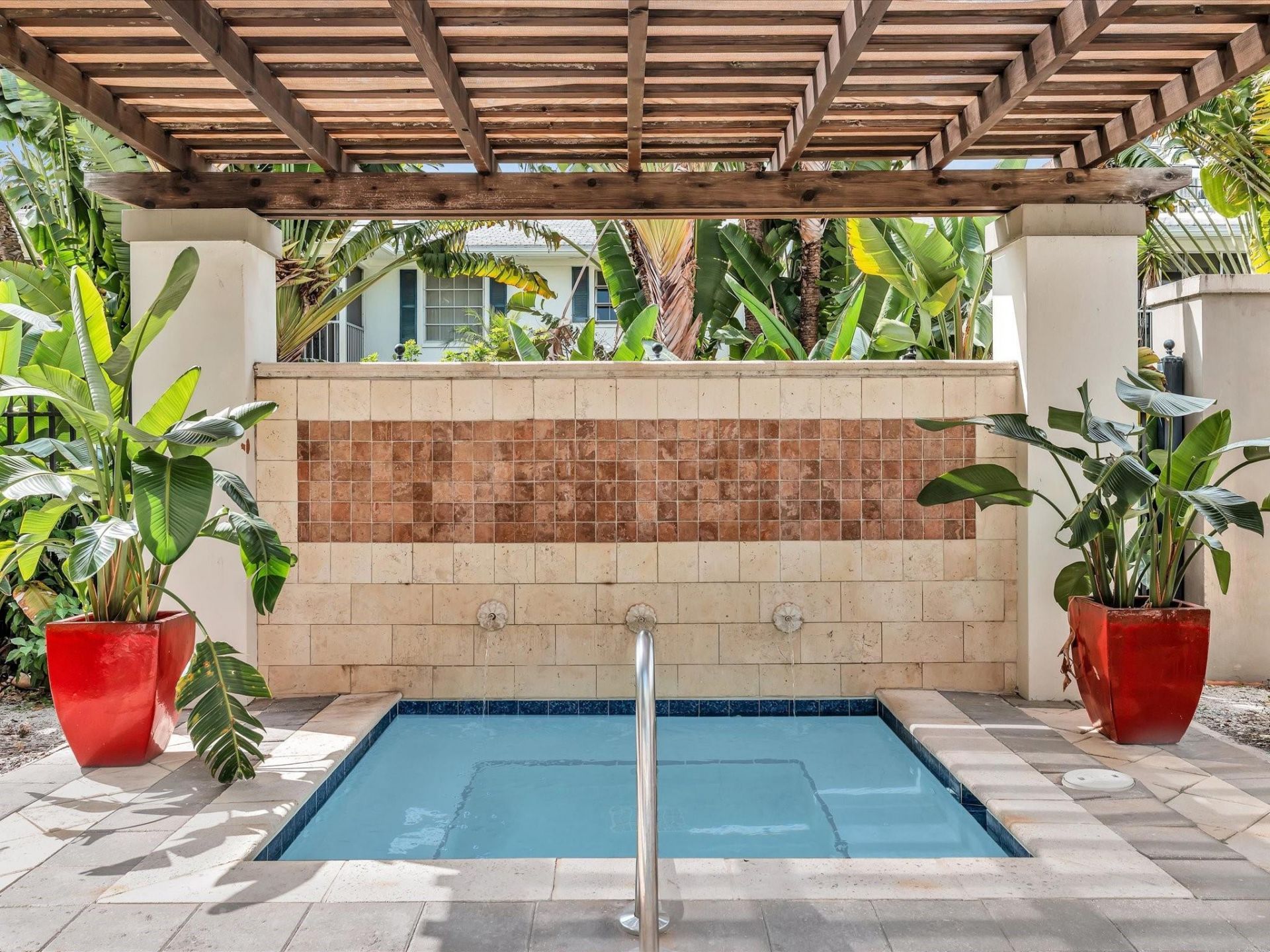 2421 NE 65th St, Unit 406, Fort Lauderdale, FL 33308 Photo