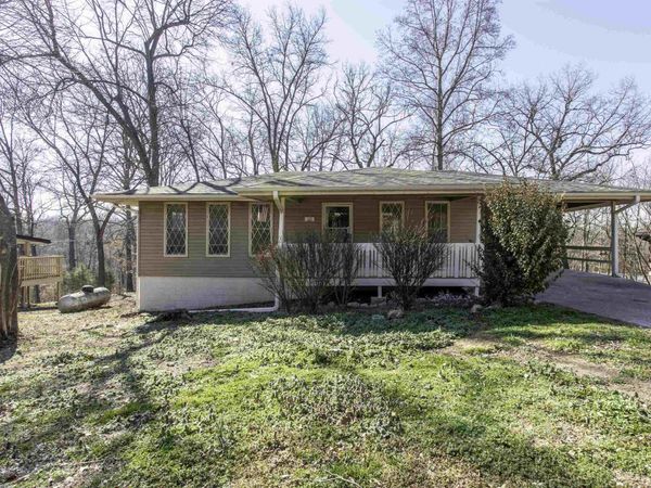 2 Cisco Circle, Cherokee Village, AR 72529