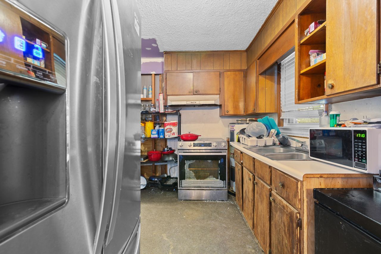 106 Buyck Street Photo 8