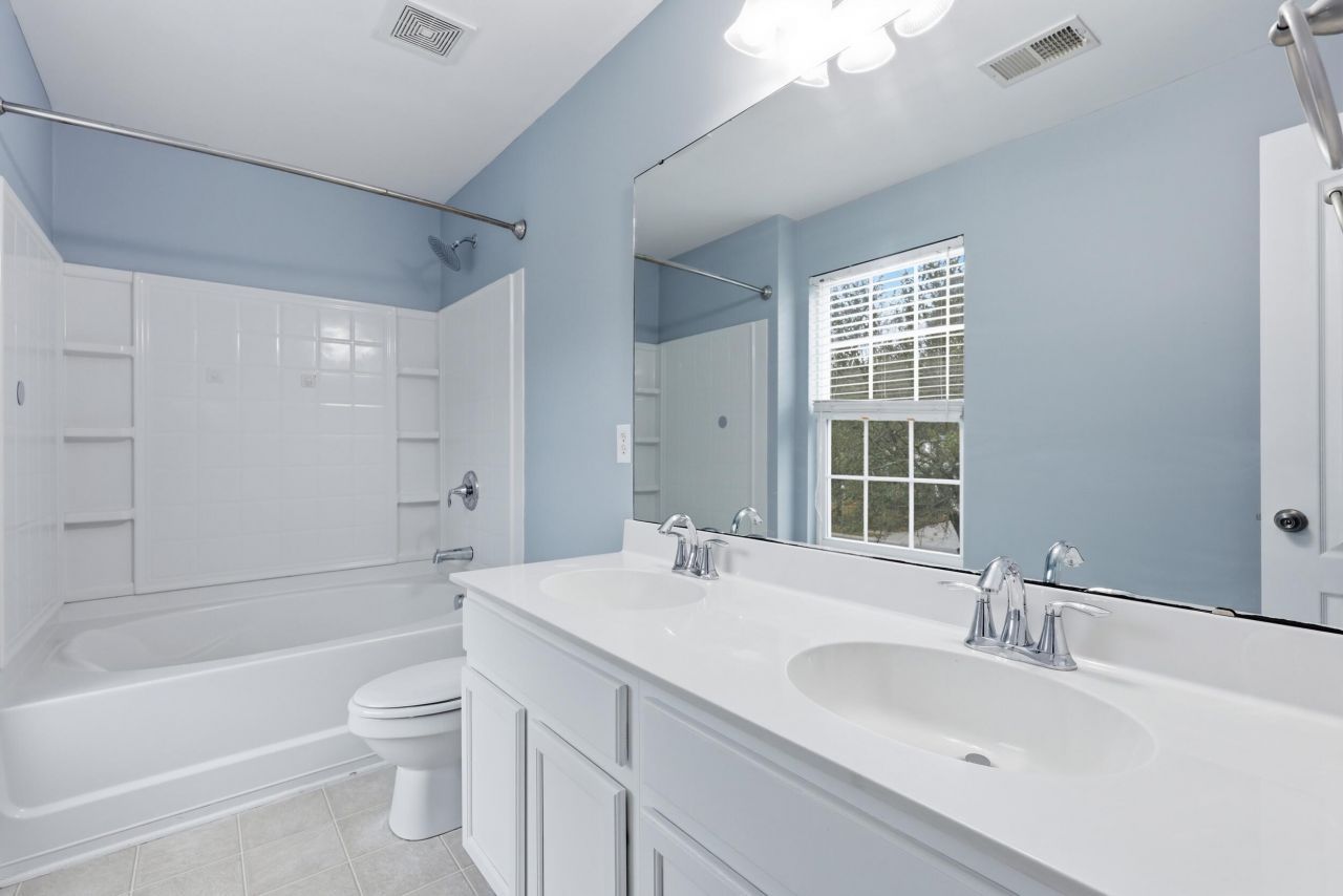 107 Saint Charles Way Photo 16