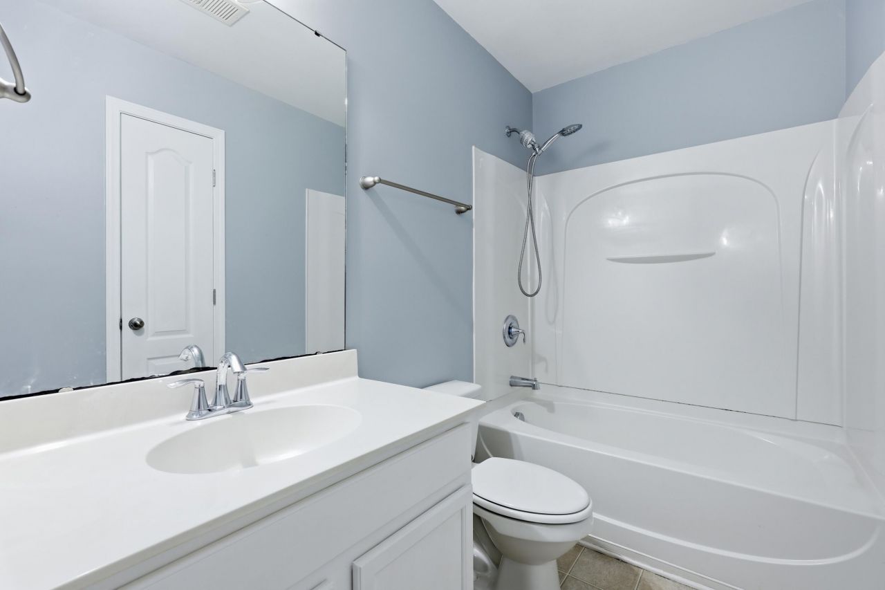 107 Saint Charles Way Photo 20