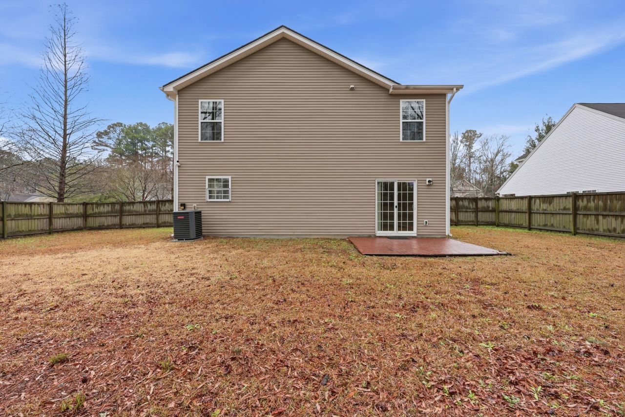 107 Saint Charles Way Photo 23