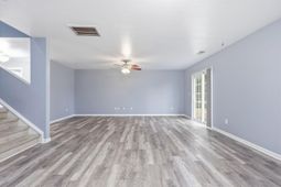 107 Saint Charles Way photo 4