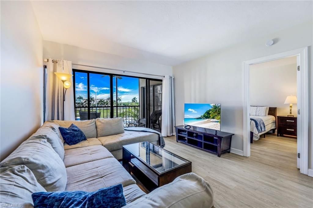 803 River Point Dr, Unit 201B, Naples, FL 34102 Photo