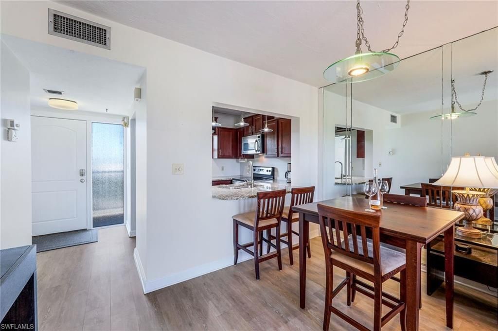 803 River Point Dr, Unit 201B, Naples, FL 34102 Photo