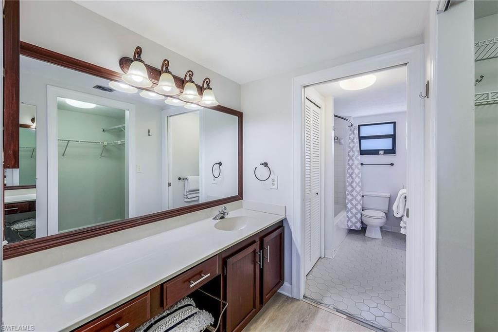 803 River Point Dr, Unit 201B, Naples, FL 34102 Photo