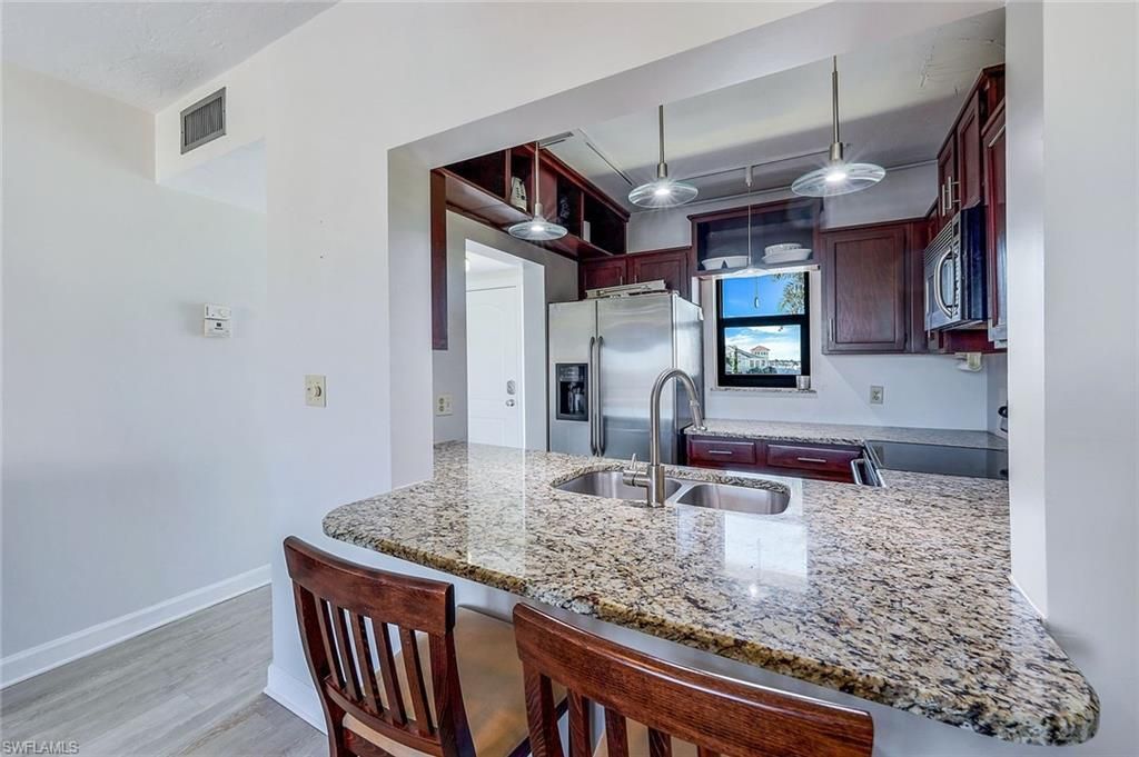 803 River Point Dr, Unit 201B, Naples, FL 34102 Photo