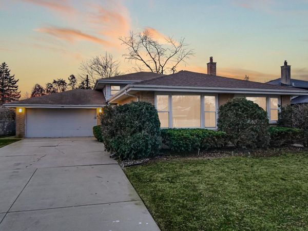 16906 Dobson Court , South Holland, IL 60473