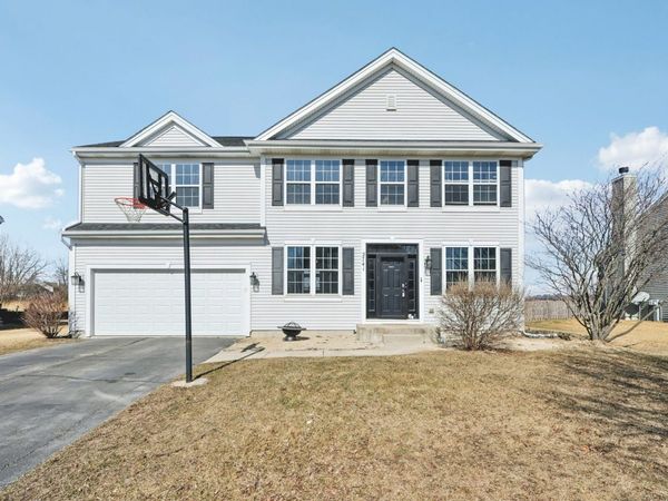 2741 Haydn Street , Woodstock, IL 60098