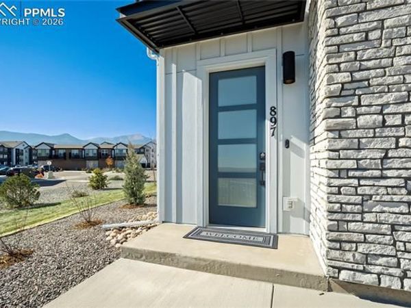 897 Beckton Heights, Colorado Springs, CO 80907