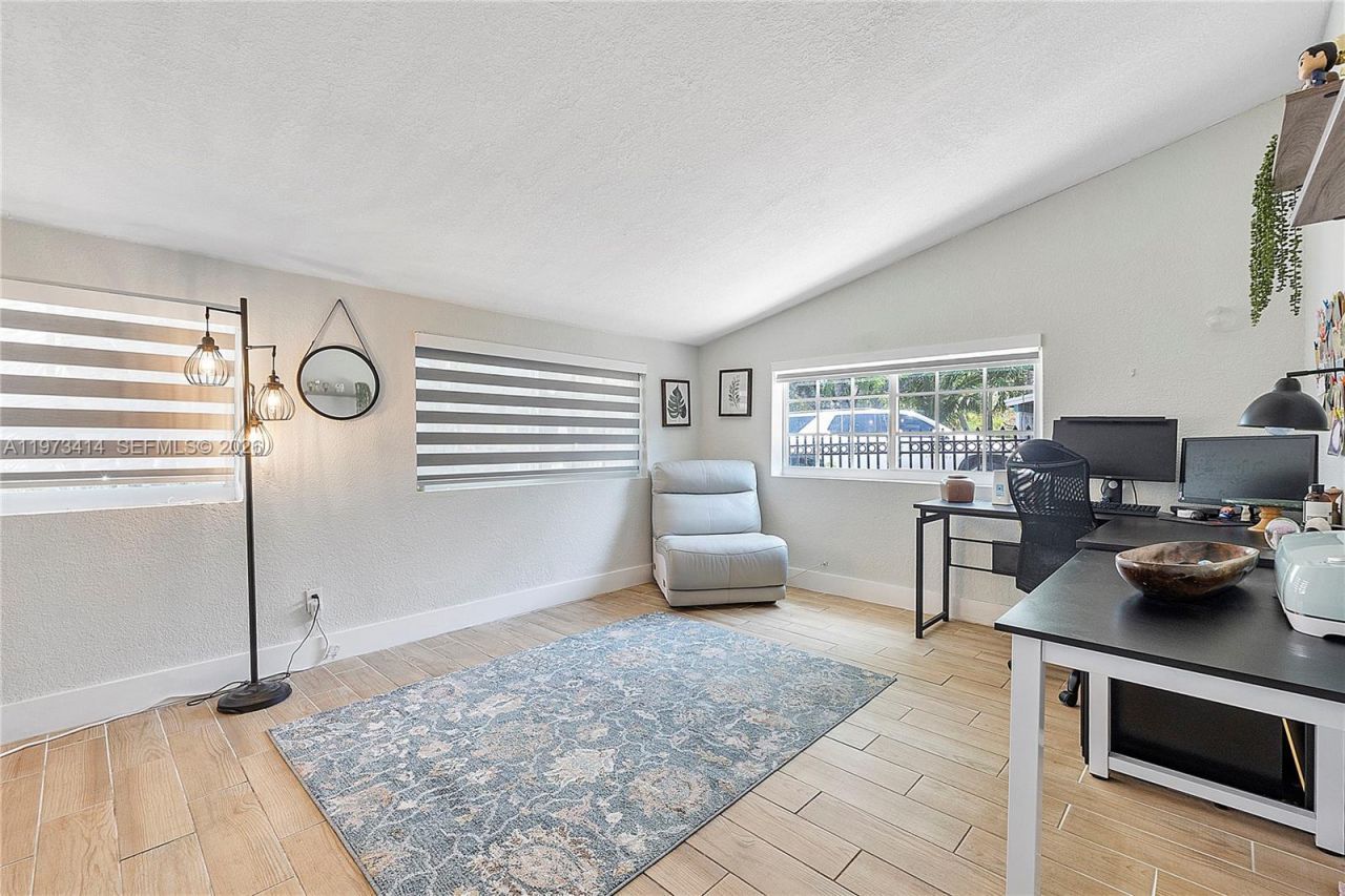 3410 N 72nd Ter, Hollywood, FL 33024 Photo