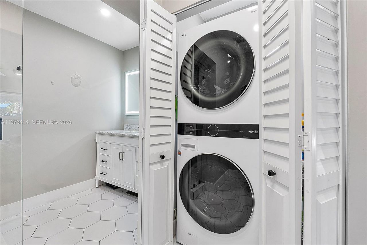 3410 N 72nd Ter, Hollywood, FL 33024 Photo