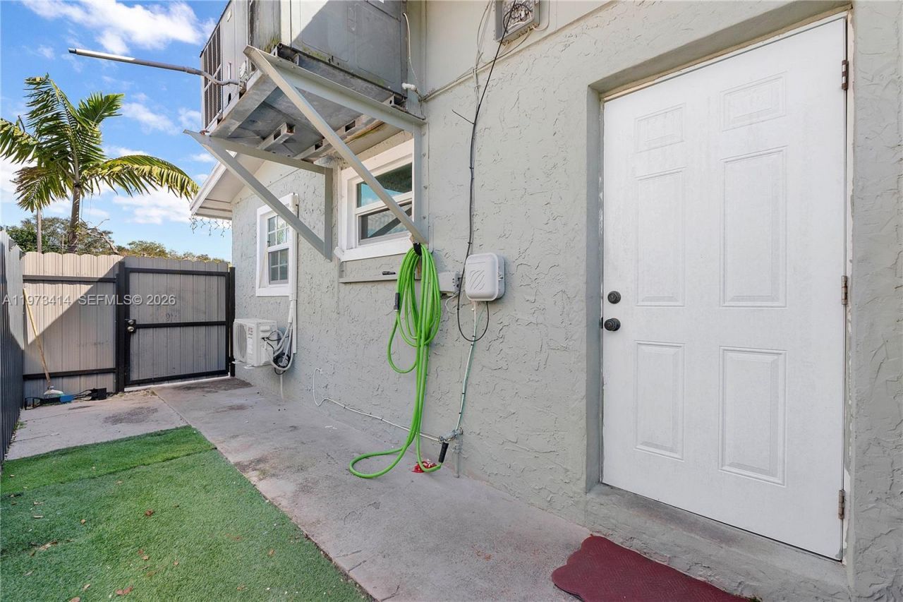 3410 N 72nd Ter, Hollywood, FL 33024 Photo