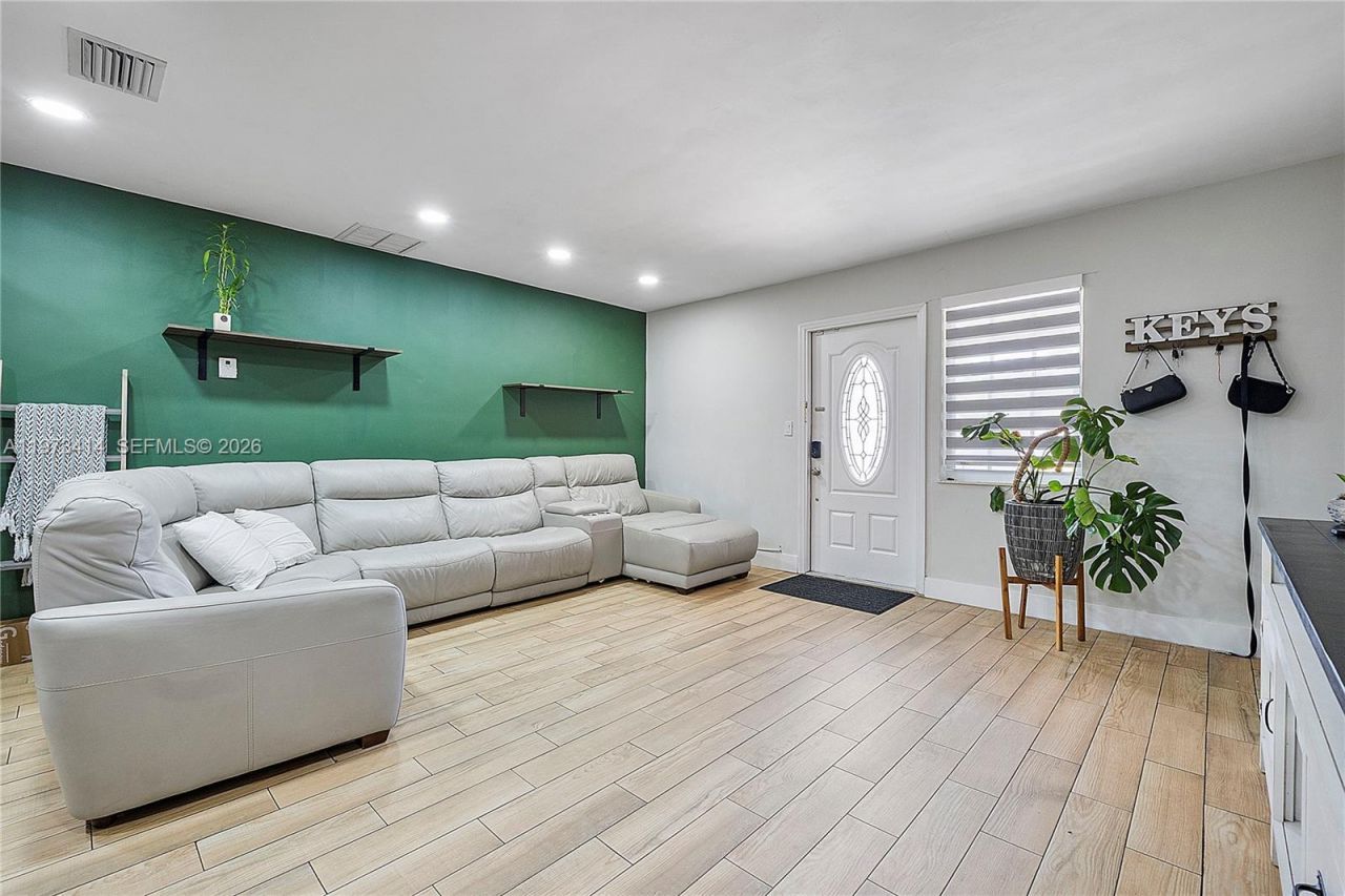 3410 N 72nd Ter, Hollywood, FL 33024 Photo