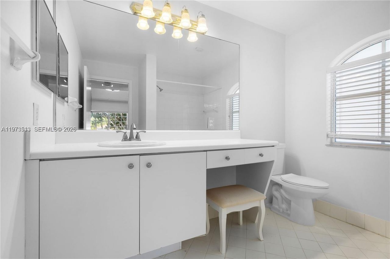 10320 SW 18th St, Miramar, FL 33025 Photo