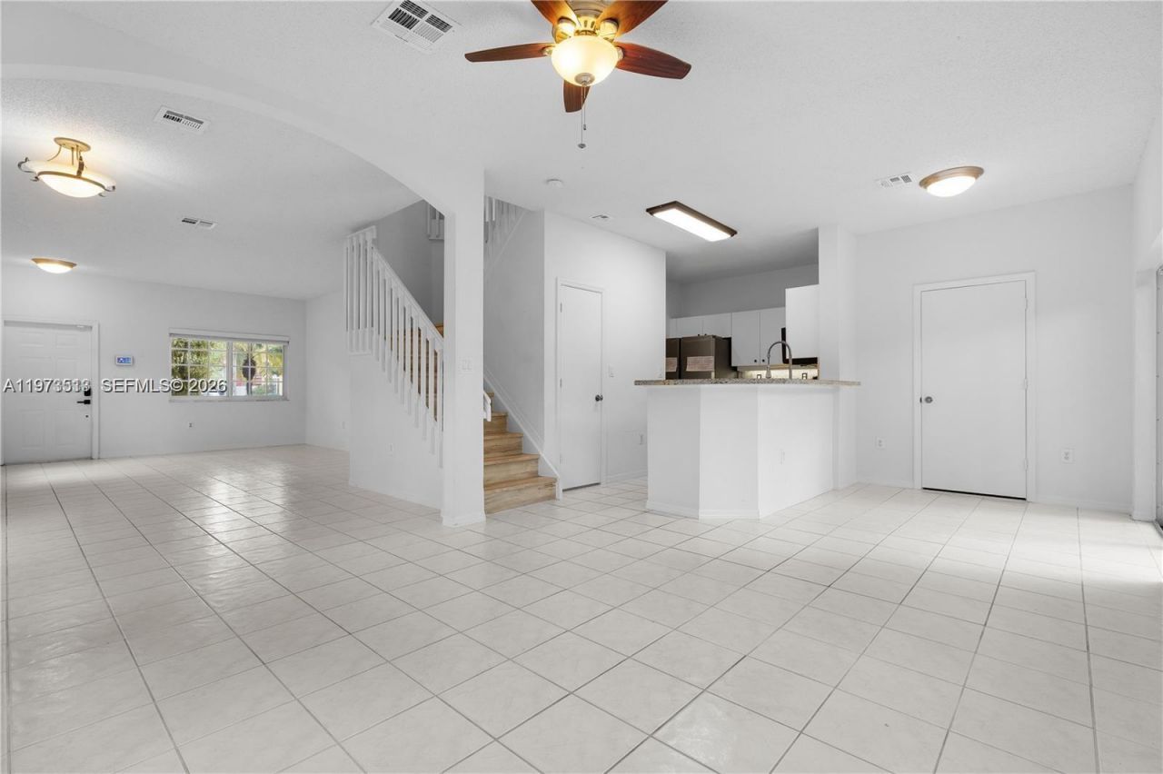 10320 SW 18th St, Miramar, FL 33025 Photo