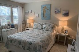 4601 Greenbriar Dr. photo 4