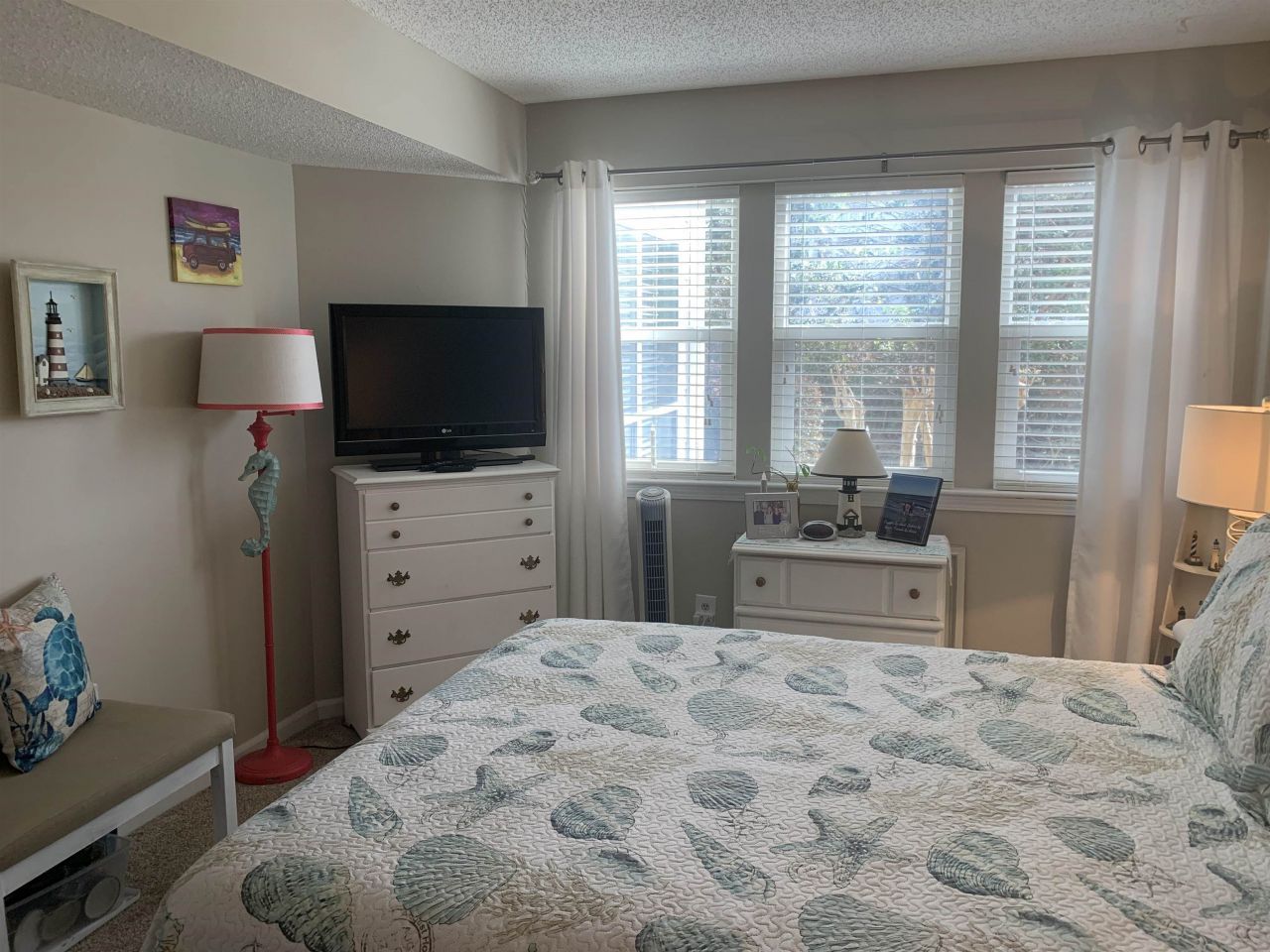 4601 Greenbriar Dr. Photo 4