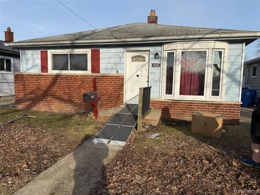 4459 Clippert Street, Dearborn Heights, MI 48125