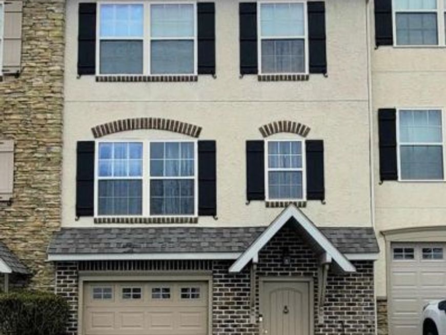 110 Valley Drive, Unit 110, Red Lion, PA 17356 Main Photo