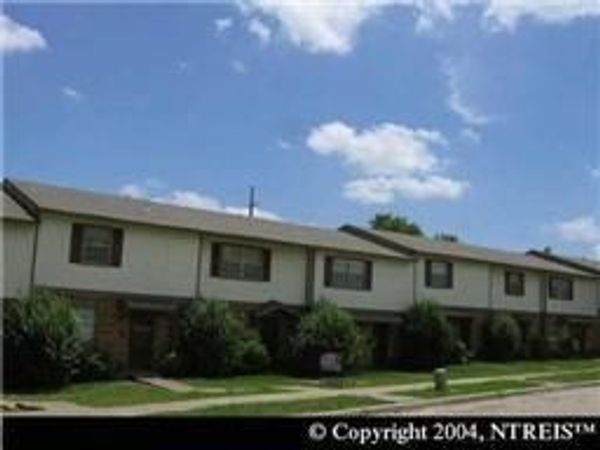 302 Candlewood Lane, Garland, TX 75041