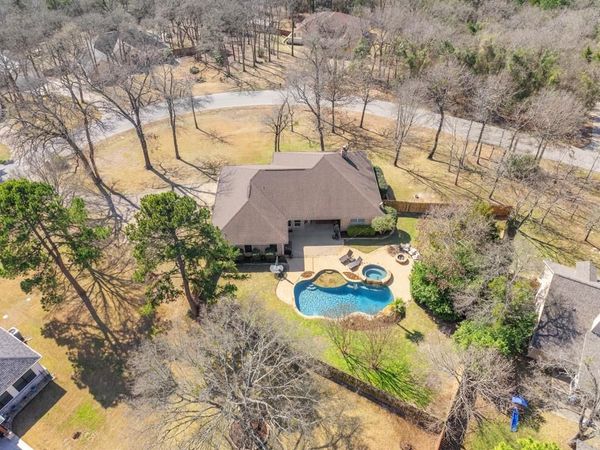 16687 Meadow Crest Drive , Lindale, TX 75771