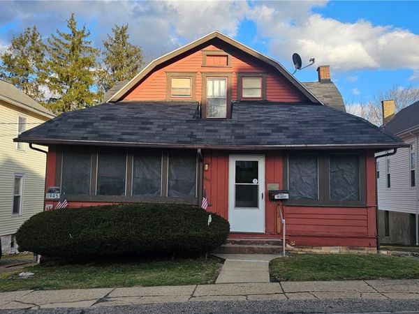 1945 Morris St, New Castle, PA 16102