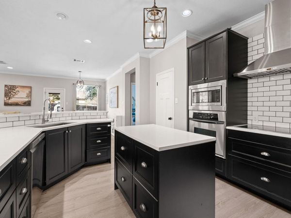 208 Sailors RUN, Lakeway, TX 78734