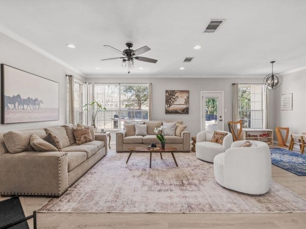 208 Sailors RUN, Lakeway, TX 78734