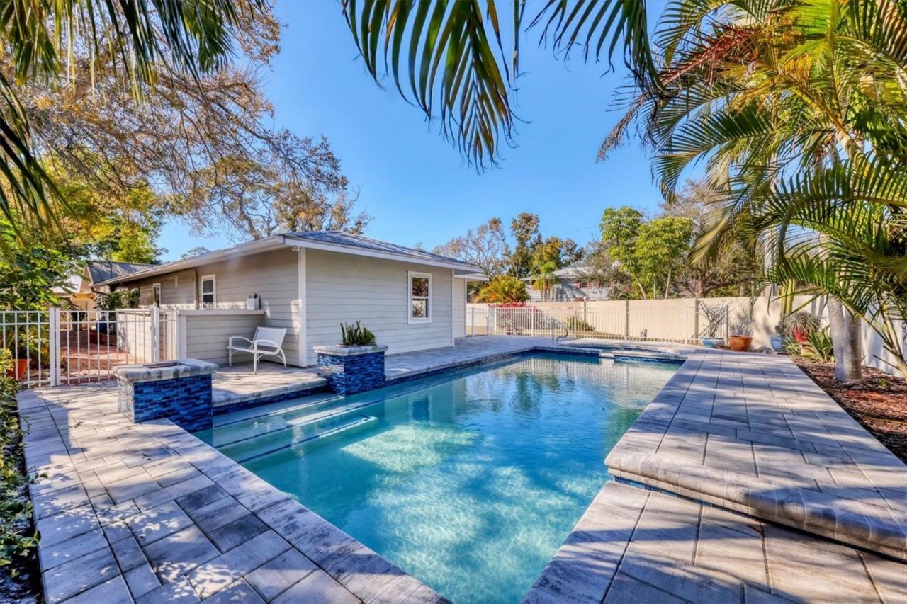 1792 Floyd Street, Sarasota, FL 34239 Photo