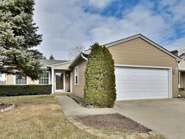 714 N Lakeside Drive , Vernon Hills, IL 60061