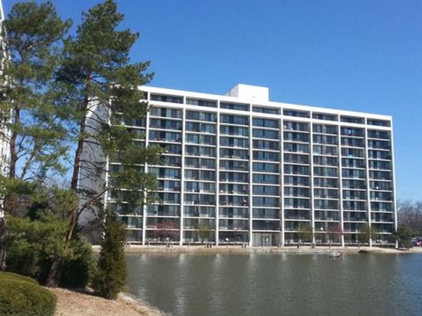 2015 S Finley Road, Unit 209, Lombard, IL 60148