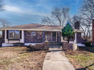 8917 E 88th Terrace, Kansas City, MO 64138