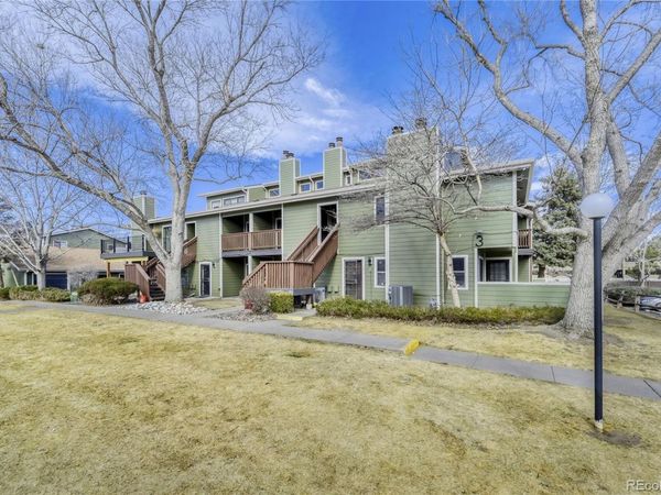 540 S Forest Street, Unit 202, Denver, CO 80246
