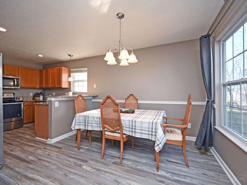 988 Weeping Willow Lane, Hamilton Twp, OH 45039 Photo 10