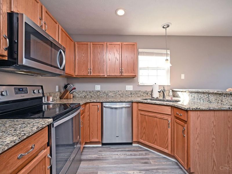 988 Weeping Willow Lane, Hamilton Twp, OH 45039 Photo 12