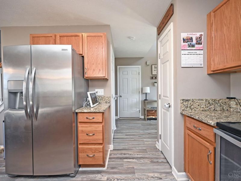 988 Weeping Willow Lane, Hamilton Twp, OH 45039 Photo 14