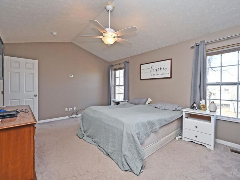 988 Weeping Willow Lane, Hamilton Twp, OH 45039 Photo 17