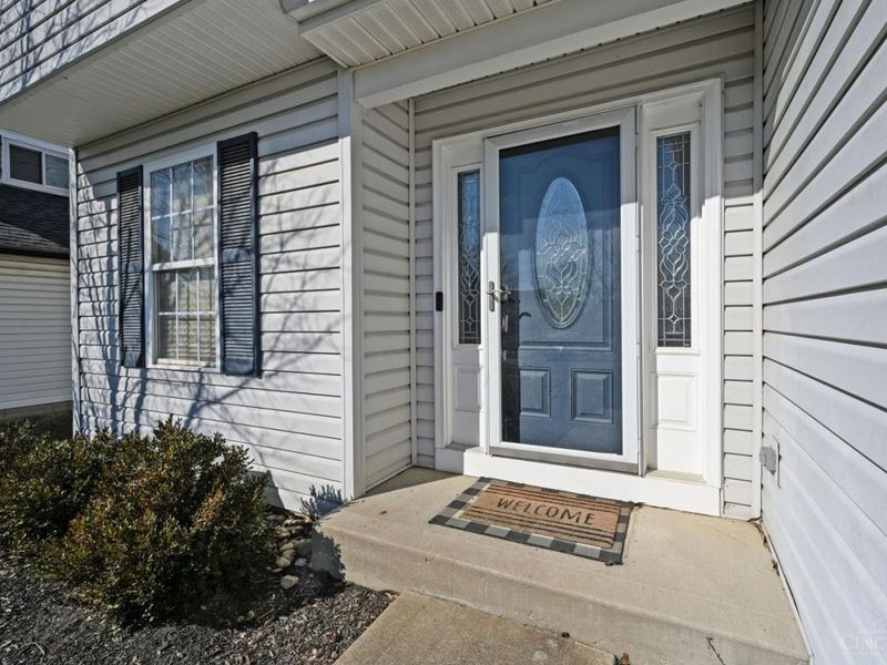 988 Weeping Willow Lane, Hamilton Twp, OH 45039 Photo 3