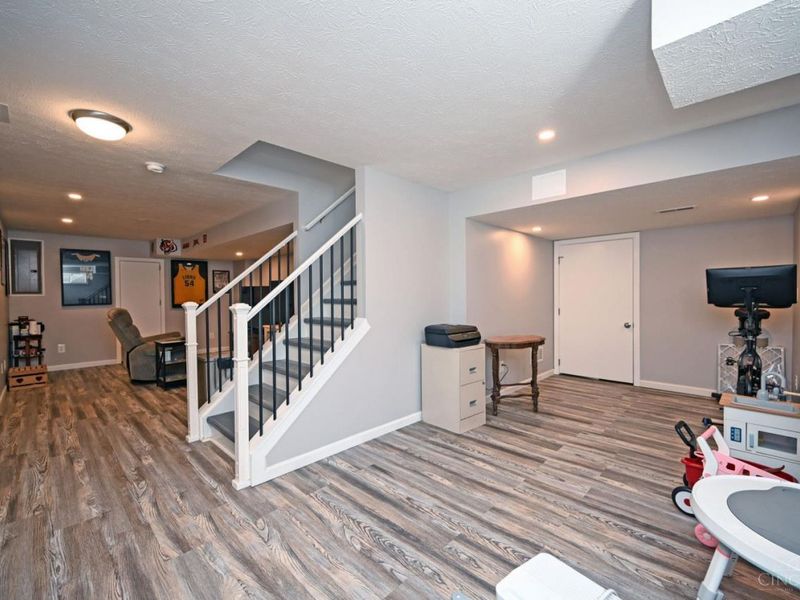 988 Weeping Willow Lane, Hamilton Twp, OH 45039 Photo 33