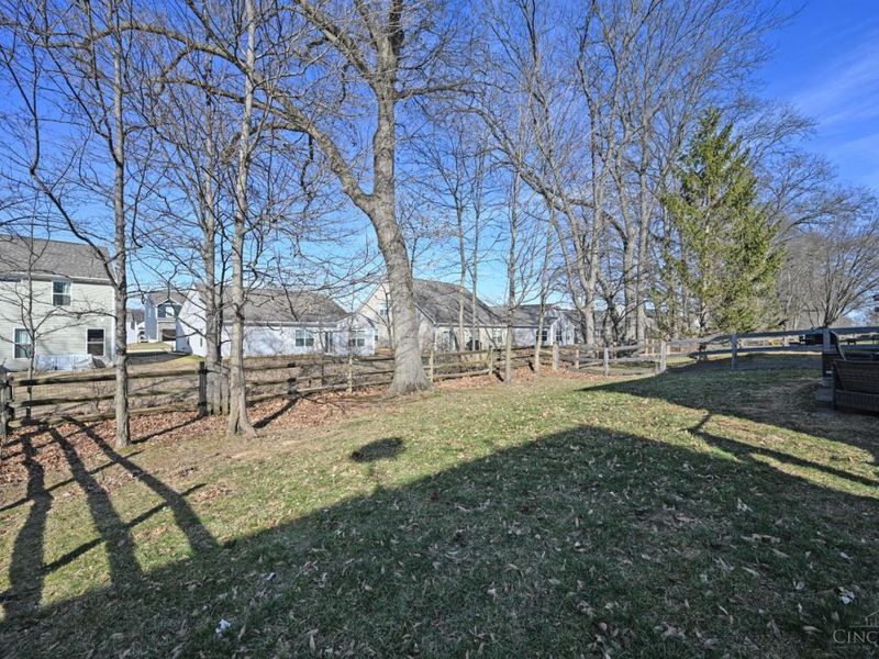 988 Weeping Willow Lane, Hamilton Twp, OH 45039 Photo 37