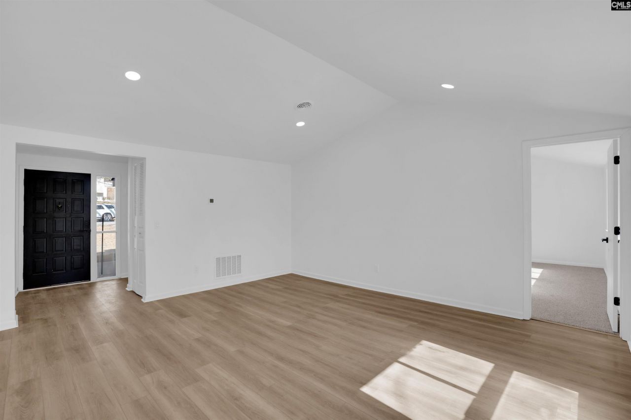 3012 Lang Road Photo 10