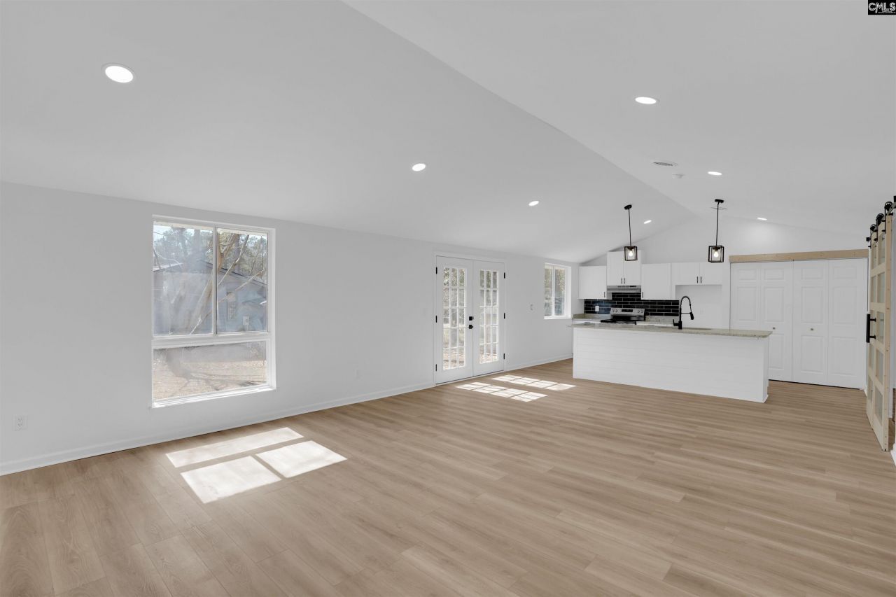 3012 Lang Road Photo 5