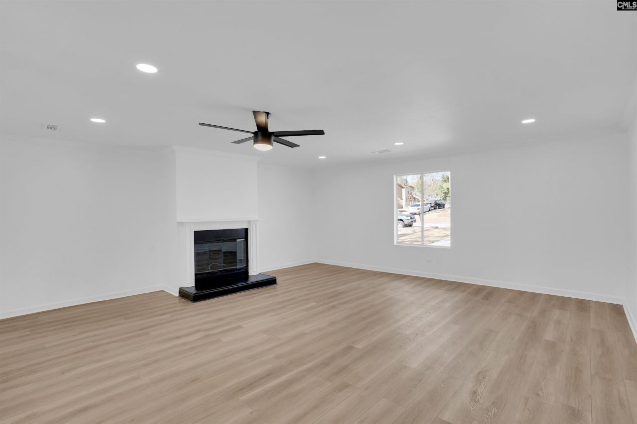 3012 Lang Road Photo 9