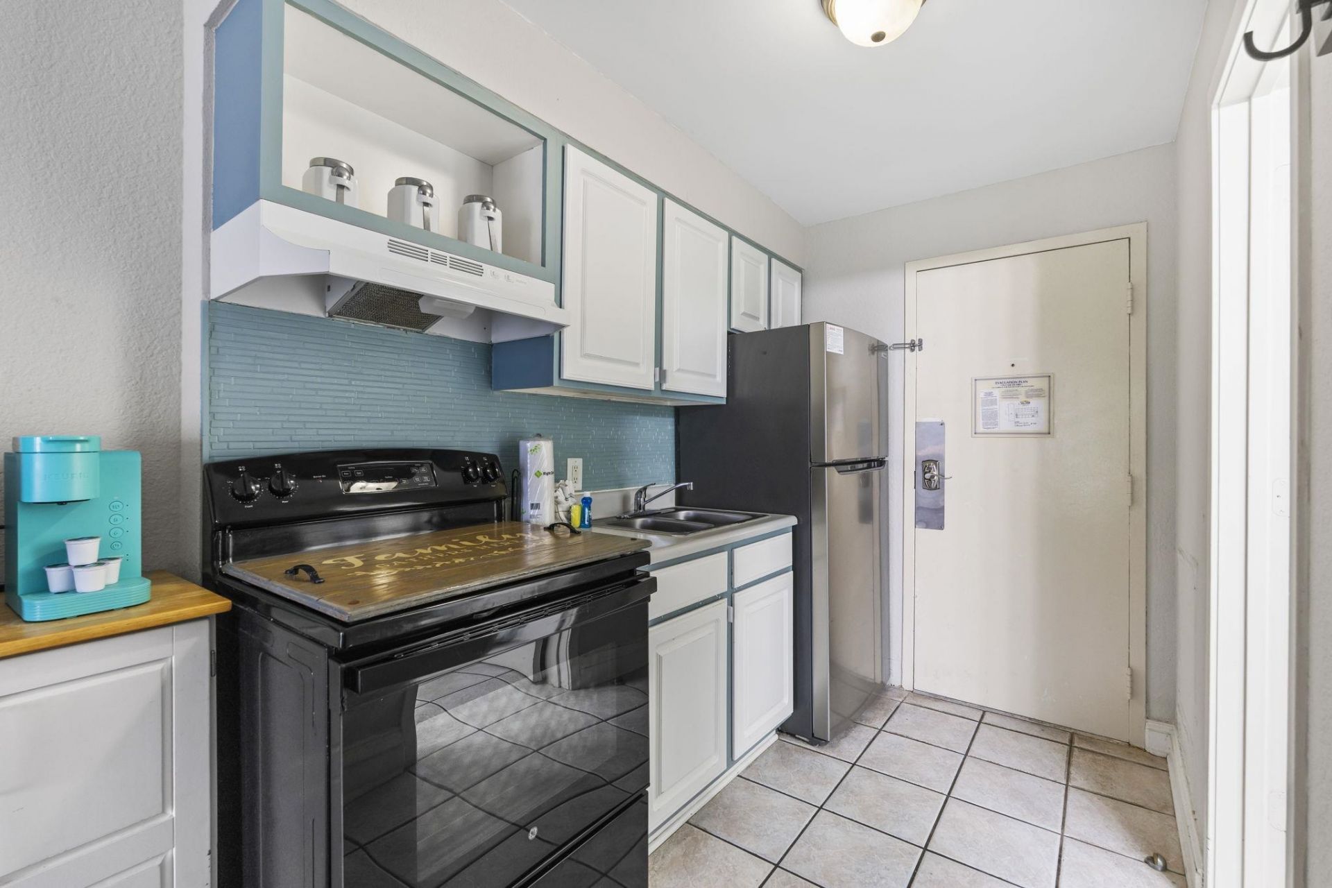 1207 S Ocean Blvd. Photo 6