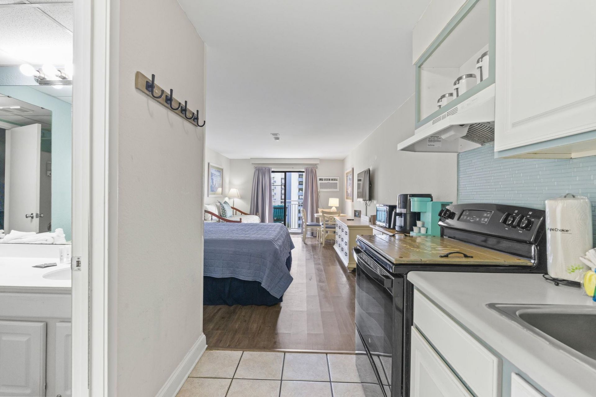 1207 S Ocean Blvd. Photo 8