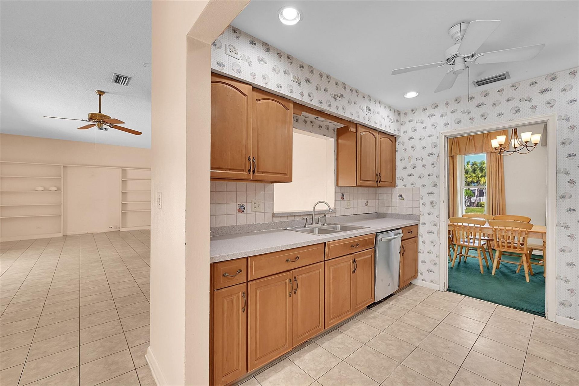 7480 NW 9th Street, Plantation, FL 33317 Photo